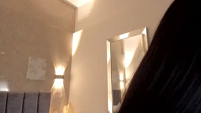 Lunaa bellaa online show from 01/15/26, 07:50