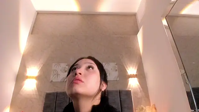 Lunaa bellaa online show from 03/24/26, 07:47