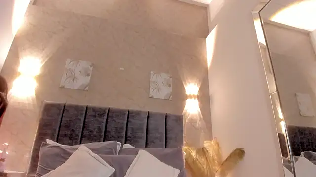 Lunaa bellaa online show from 03/07/26, 07:52