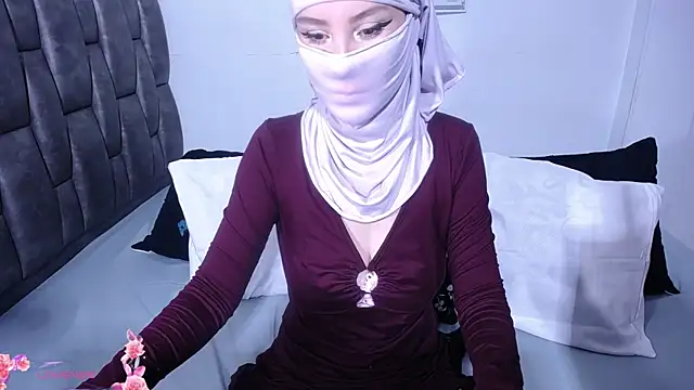   Nahia online show from 10/30/25, 03:20