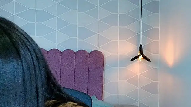 Aly Loving online show from 11/08/25, 09:18