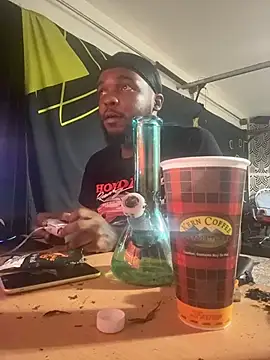 sneakdalink online show from 03/23/26, 12:44