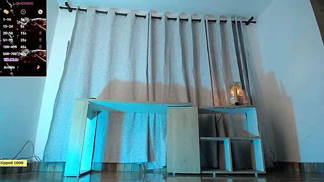 JULLIAN  online show from 10/07/25, 06:03