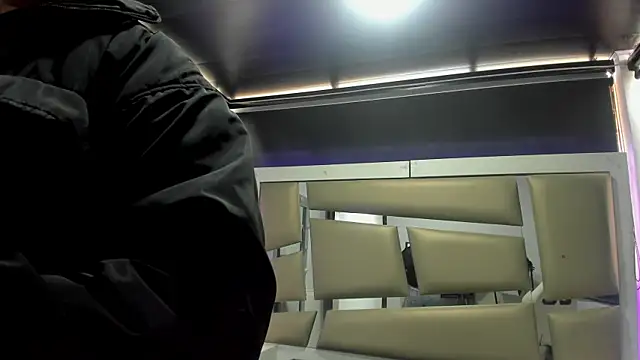 Mia lopez   online show from 12/02/25, 01:02