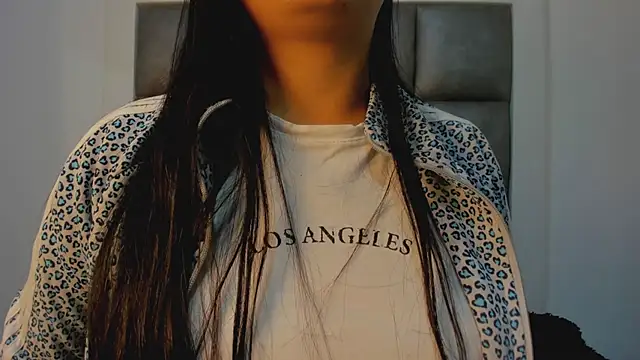 Mia lopez   online show from 09/09/25, 01:09