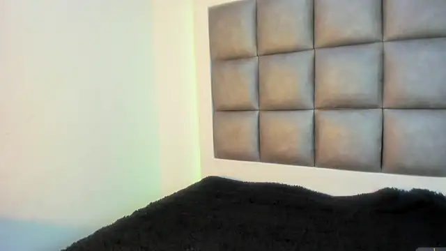 Mia lopez   online show from 09/30/25, 01:28