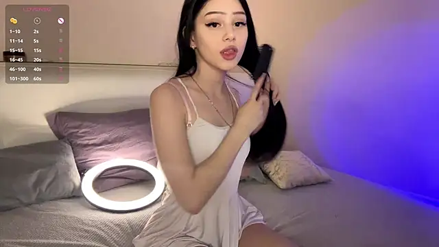 KateHardcastle online show from 10/29/25, 03:11