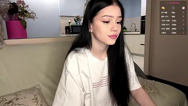 KateHardcastle online show from 10/01/25, 01:26