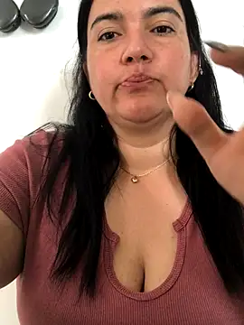 Snapshot of sweetdulcexxx chatting on 10/08/25, 02:40 sweetdulcexxx online show from 10/08/25, 02:40