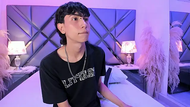 Milan LewisS online show from 02/23/26, 11:22