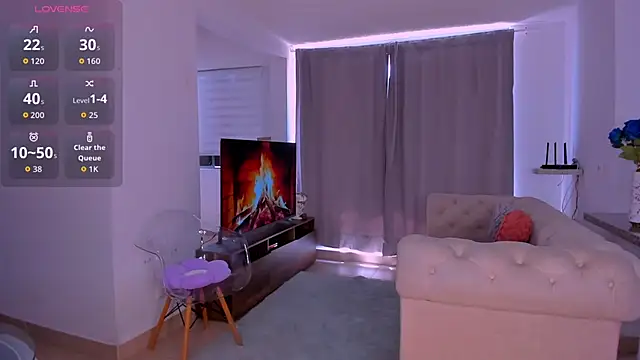 Snapshot of MeganScott chatting on 11/18/25, 06:33 MeganScott online show from 11/18/25, 06:33