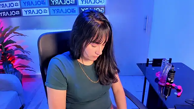 Snapshot of Dhaniela_Naugthy chatting on 09/30/25, 07:42 Dhaniela Naugthy online show from 09/30/25, 07:42