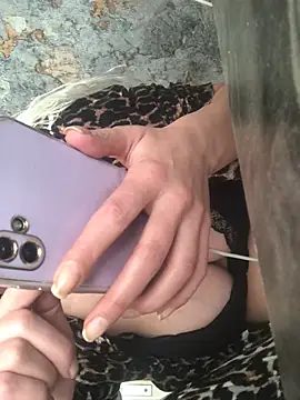 AlevNaz online show from 03/10/26, 10:19