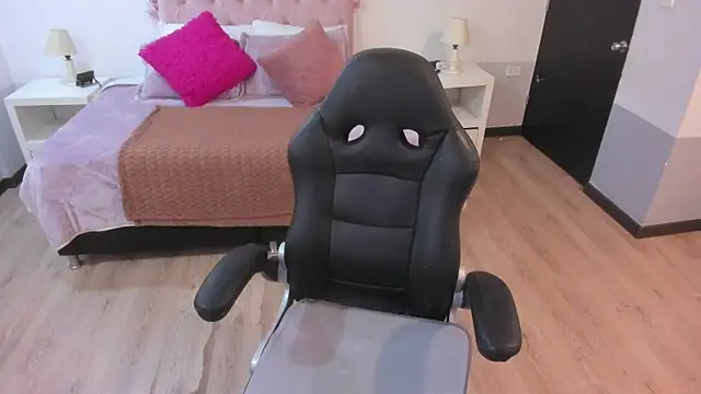 ebony fantasy2 online show from 04/13/26, 11:36