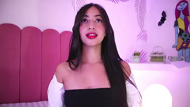 charlotterusso online show from 10/10/25, 02:29
