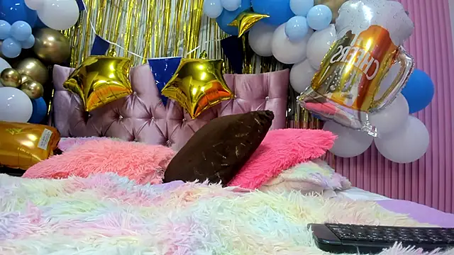 Mindy 19 online show from 09/22/25, 11:00