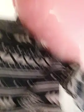 Snapshot of ijustwannafuckyou6969 chatting on 01/09/26, 05:20 ijustwannafuckyou6969 online show from 01/09/26, 05:20