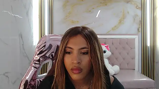 clara evanss s online show from 09/13/25, 08:42