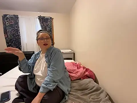 GirlSquirt online show from 11/20/25, 09:04