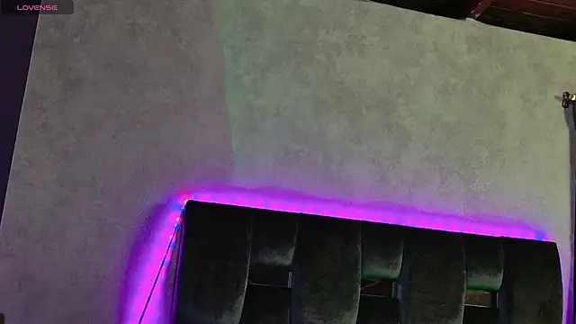 Taurito    online show from 10/13/25, 06:04