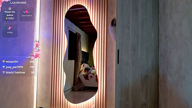 Taurito    online show from 09/22/25, 03:01