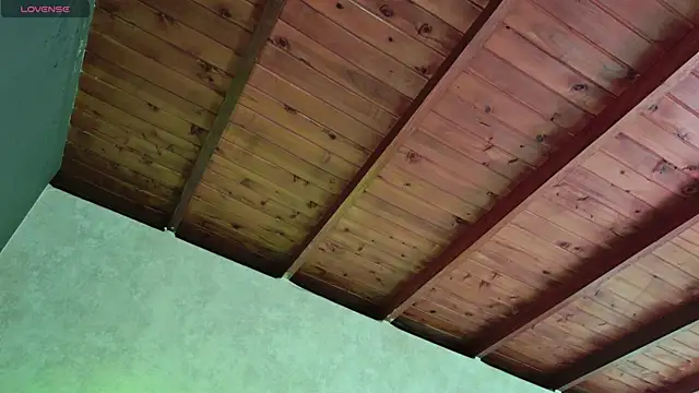 Taurito    online show from 11/05/25, 06:05