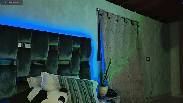 Taurito    online show from 11/04/25, 05:22