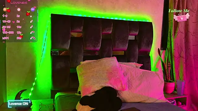 Taurito    online show from 11/06/25, 05:33