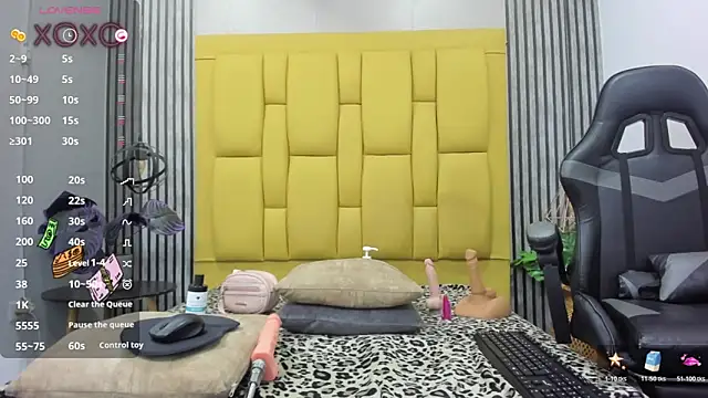 bryonycutee online show from 10/22/25, 12:37