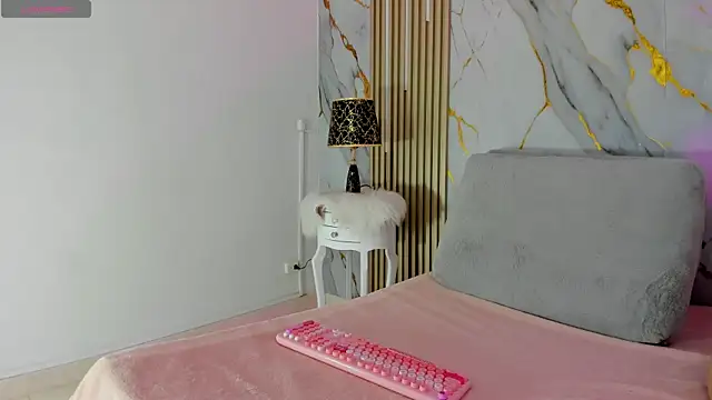 sharon greey online show from 12/18/25, 06:34