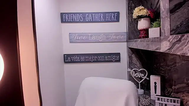 miss   taylor online show from 09/30/25, 06:03