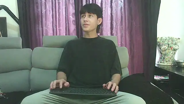 Michael blue online show from 05/13/26, 07:10