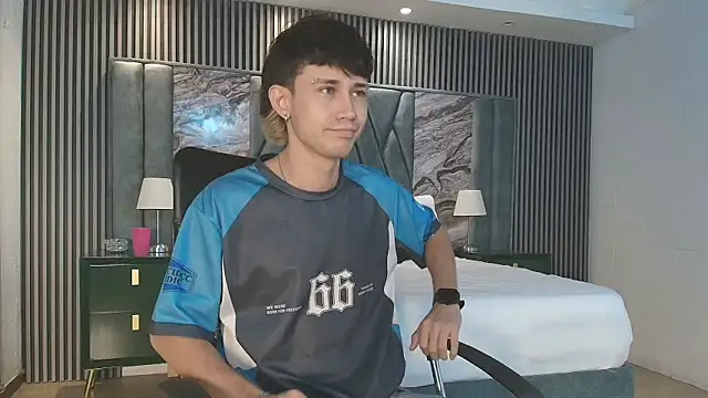 Michael blue online show from 01/10/26, 12:00