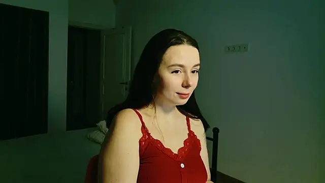 Snapshot of Di_na_Bell chatting on 10/13/25, 05:53 Di na Bell online show from 10/13/25, 05:53