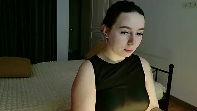 Snapshot of Di_na_Bell chatting on 11/03/25, 06:18 Di na Bell online show from 11/03/25, 06:18