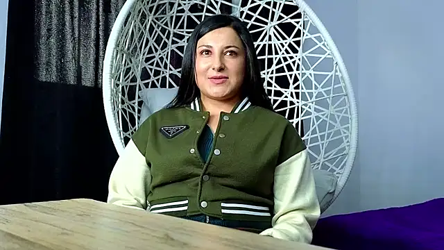 cuteeimy online show from 11/06/25, 06:56