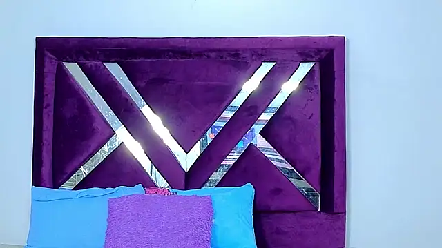 cuteeimy online show from 11/26/25, 06:30