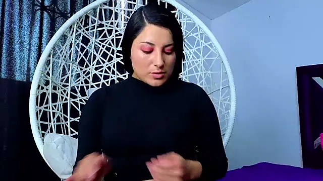 cuteeimy online show from 12/17/25, 06:57