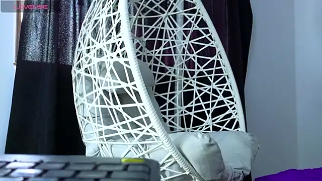 cuteeimy online show from 10/21/25, 05:23