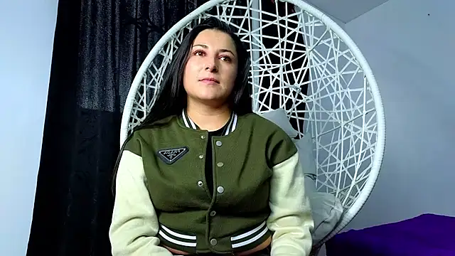 cuteeimy online show from 11/13/25, 04:00