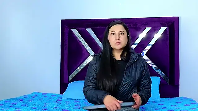 cuteeimy online show from 10/30/25, 04:59