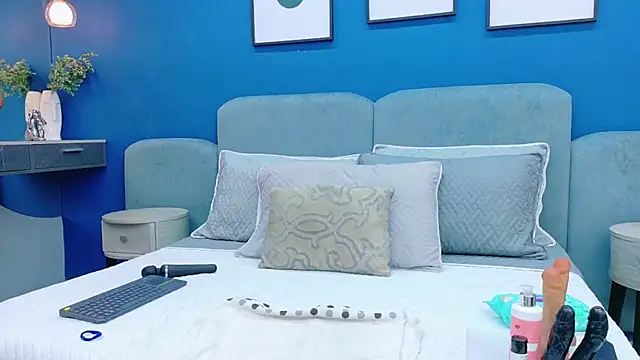 Snapshot of lixie_peyton chatting on 12/22/25, 12:38 lixie peyton online show from 12/22/25, 12:38