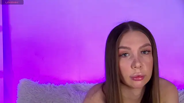 AlysonHuxley  online show from 11/04/25, 04:44