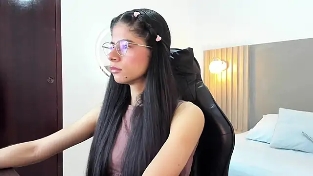 carlina 15 online show from 09/11/25, 12:16