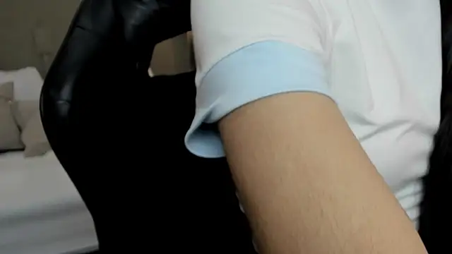 carlina 15 online show from 10/23/25, 12:15