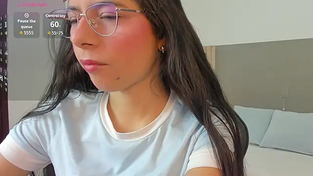 carlina 15 online show from 02/09/26, 12:36