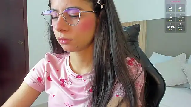 carlina 15 online show from 04/04/26, 12:34