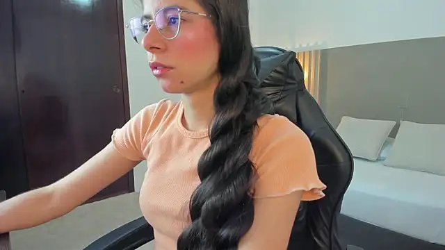 carlina 15 online show from 01/14/26, 12:20