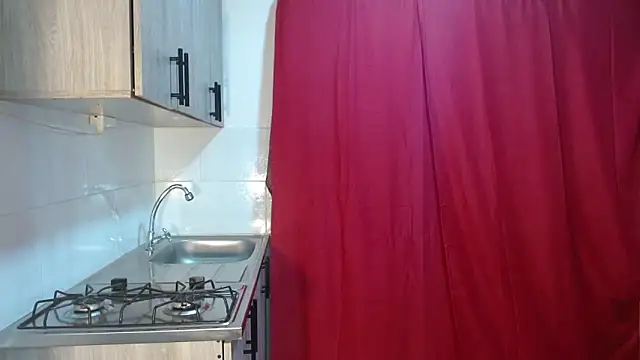 couple vzl online show from 09/18/25, 03:42