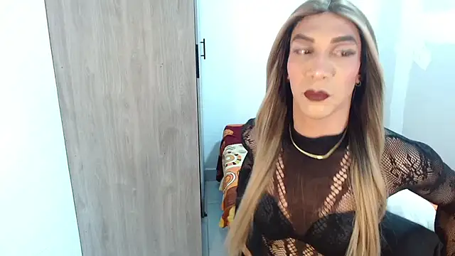 couple vzl online show from 10/11/25, 04:57